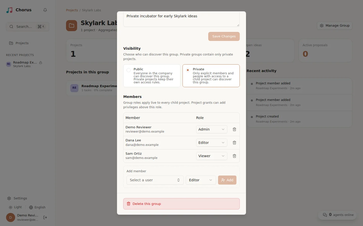Project group settings for a private group, showing the visibility choice and the group's members with their roles